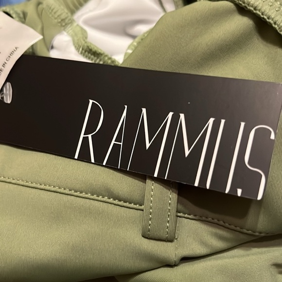 NWT Yoga Work Green Women's Pants - Picture 9 of 9